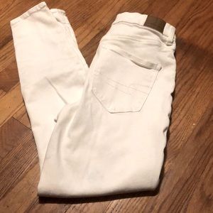 White American Eagle Jeans Size 8
